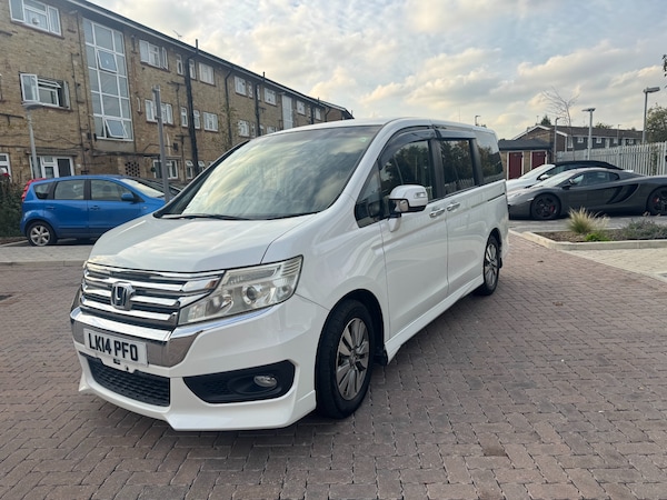 Used Honda Stepwagon 2014 for sale - 76089499: Photo 3
