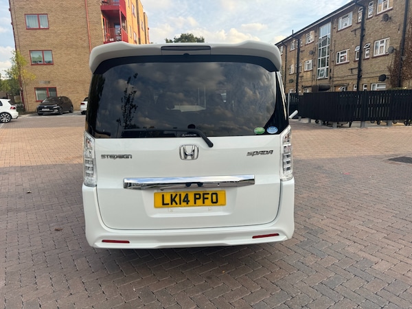 Used Honda Stepwagon 2014 for sale - 76089499: Photo 5
