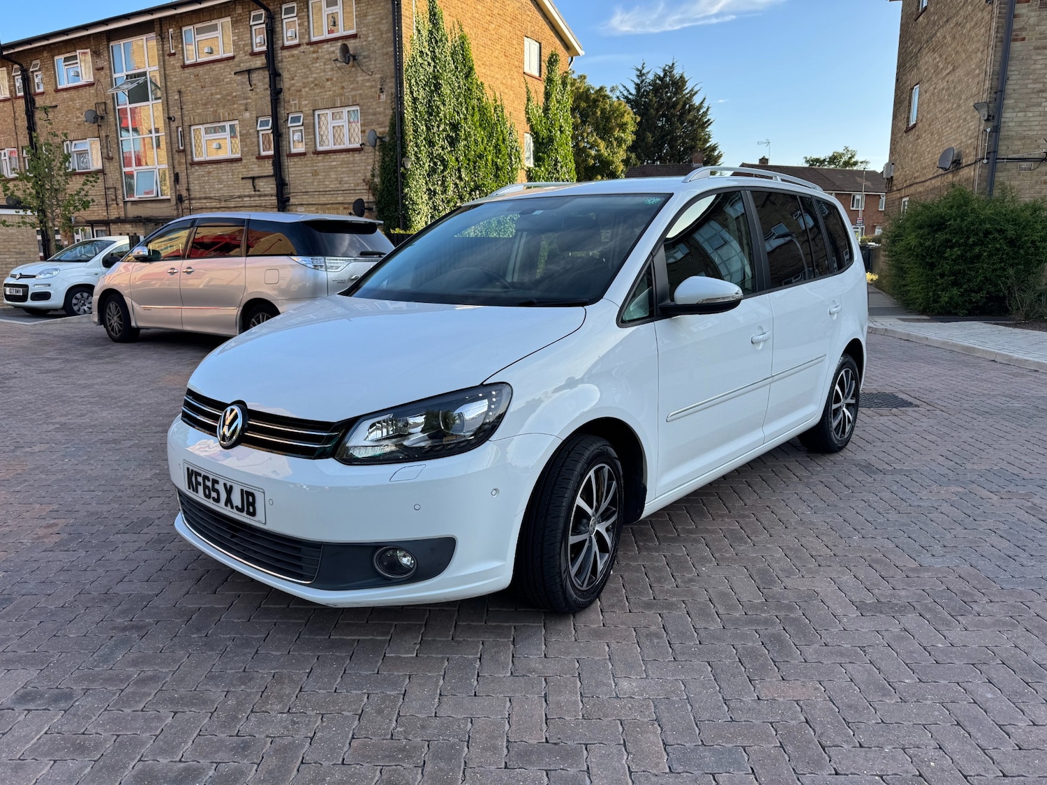 Used Volkswagen Touran 2025 for sale - 76762208: Photo 3