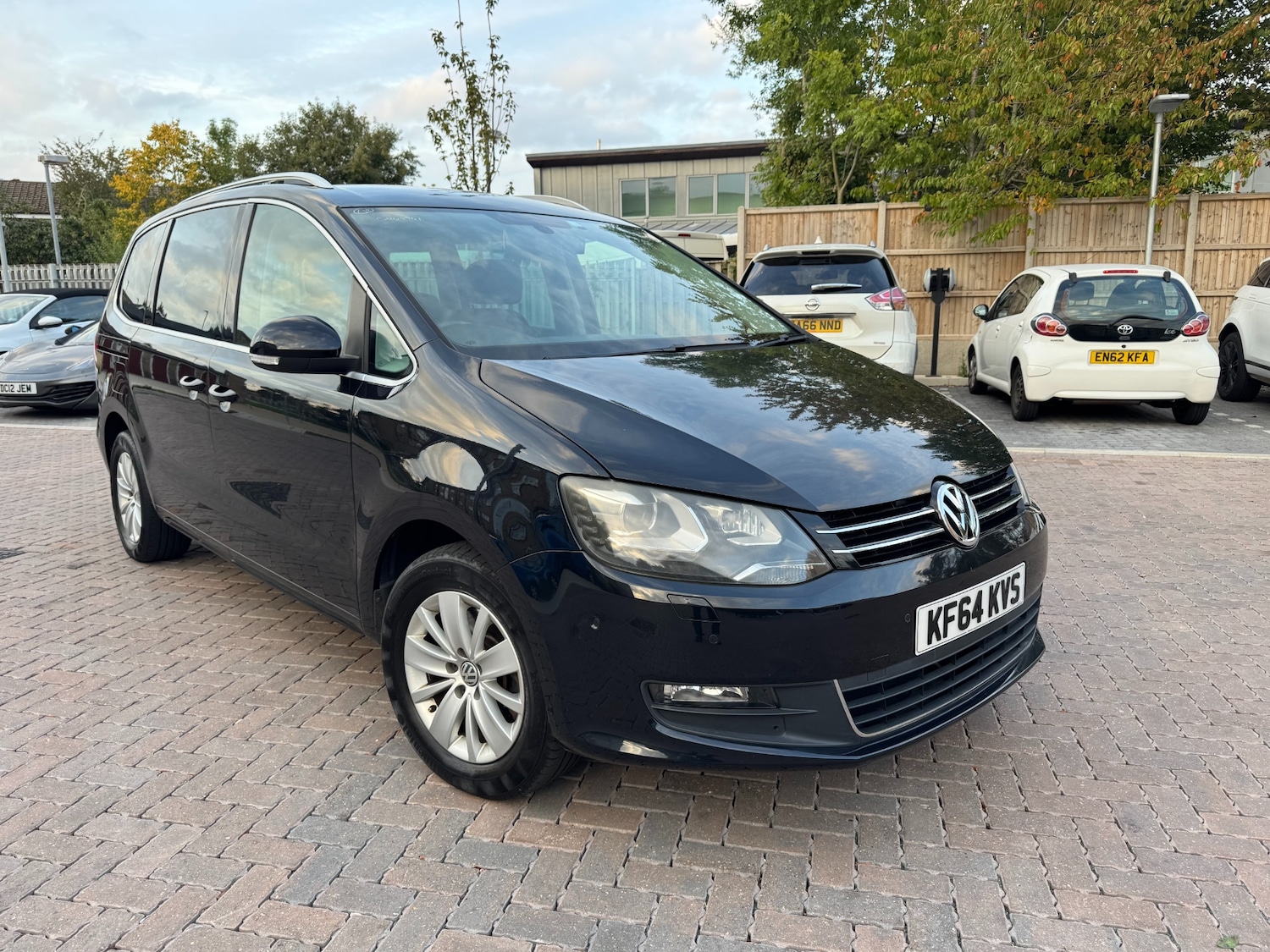 Used Volkswagen Sharan 2025 for sale - 76554179: Photo 1