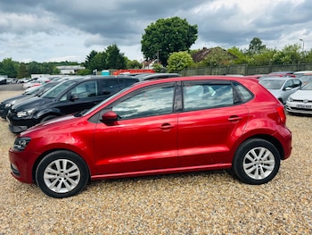 Used Volkswagen Polo 2017 for sale - 76655635: Photo