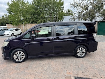 Used Honda Stepwagon 2012 for sale - 75655954: Photo
