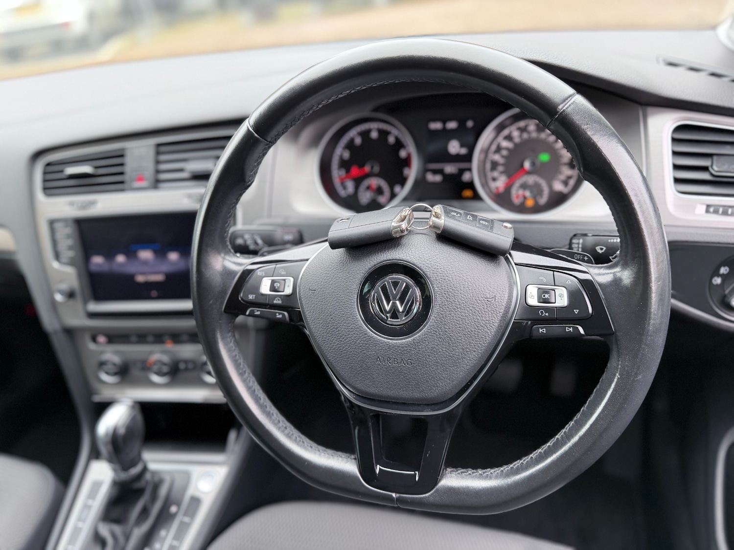 Used Volkswagen Golf 2016 for sale - 78064900: Photo 12