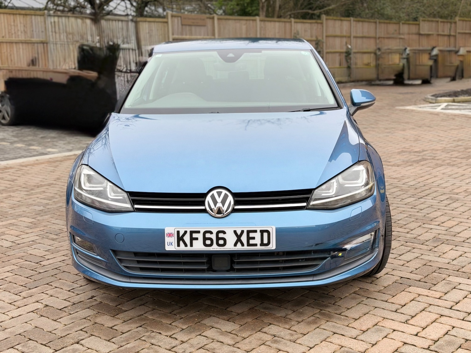 Used Volkswagen Golf 2016 for sale - 78064900: Photo 2