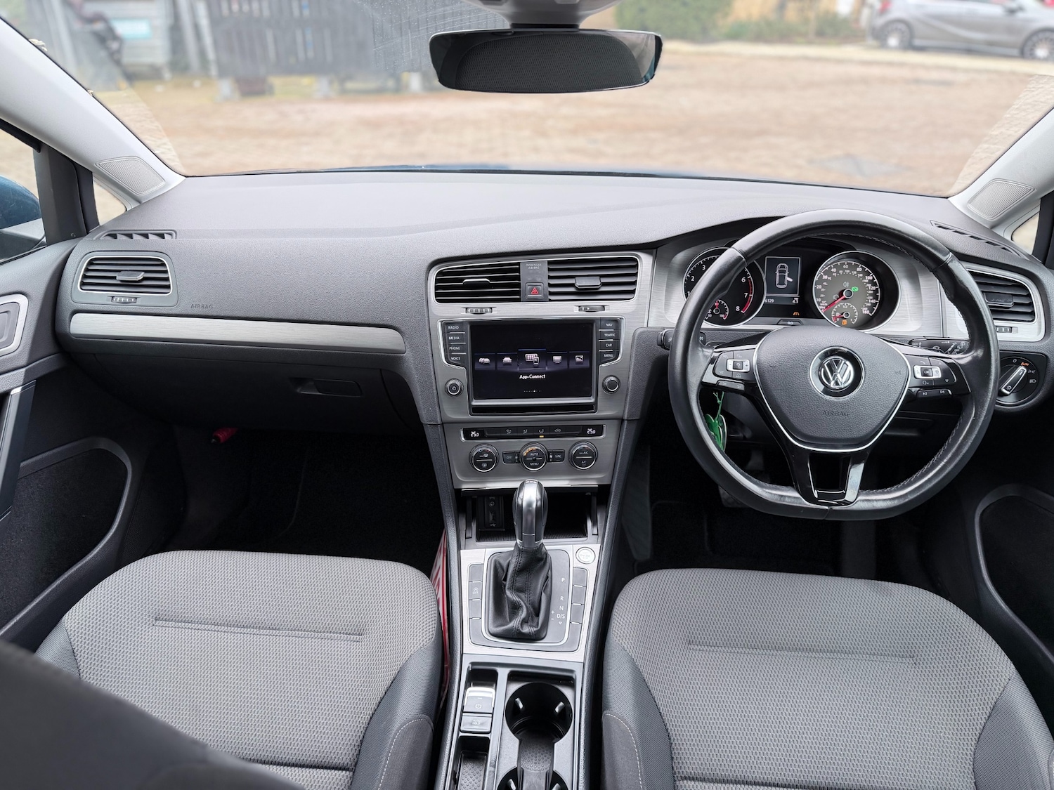 Used Volkswagen Golf 2016 for sale - 78064900: Photo 9