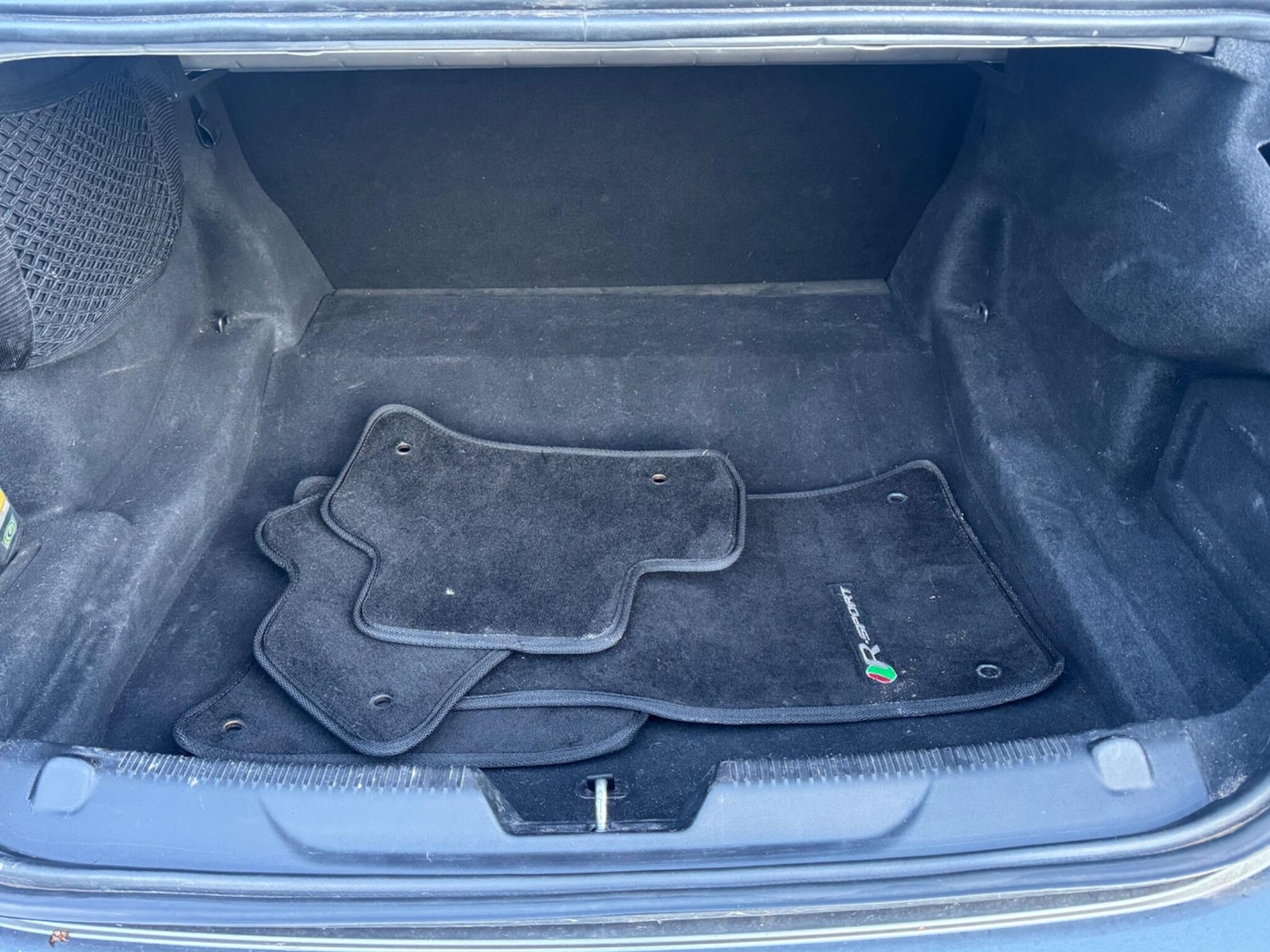 Used Jaguar XE 2017 for sale - 77625599: Photo 21