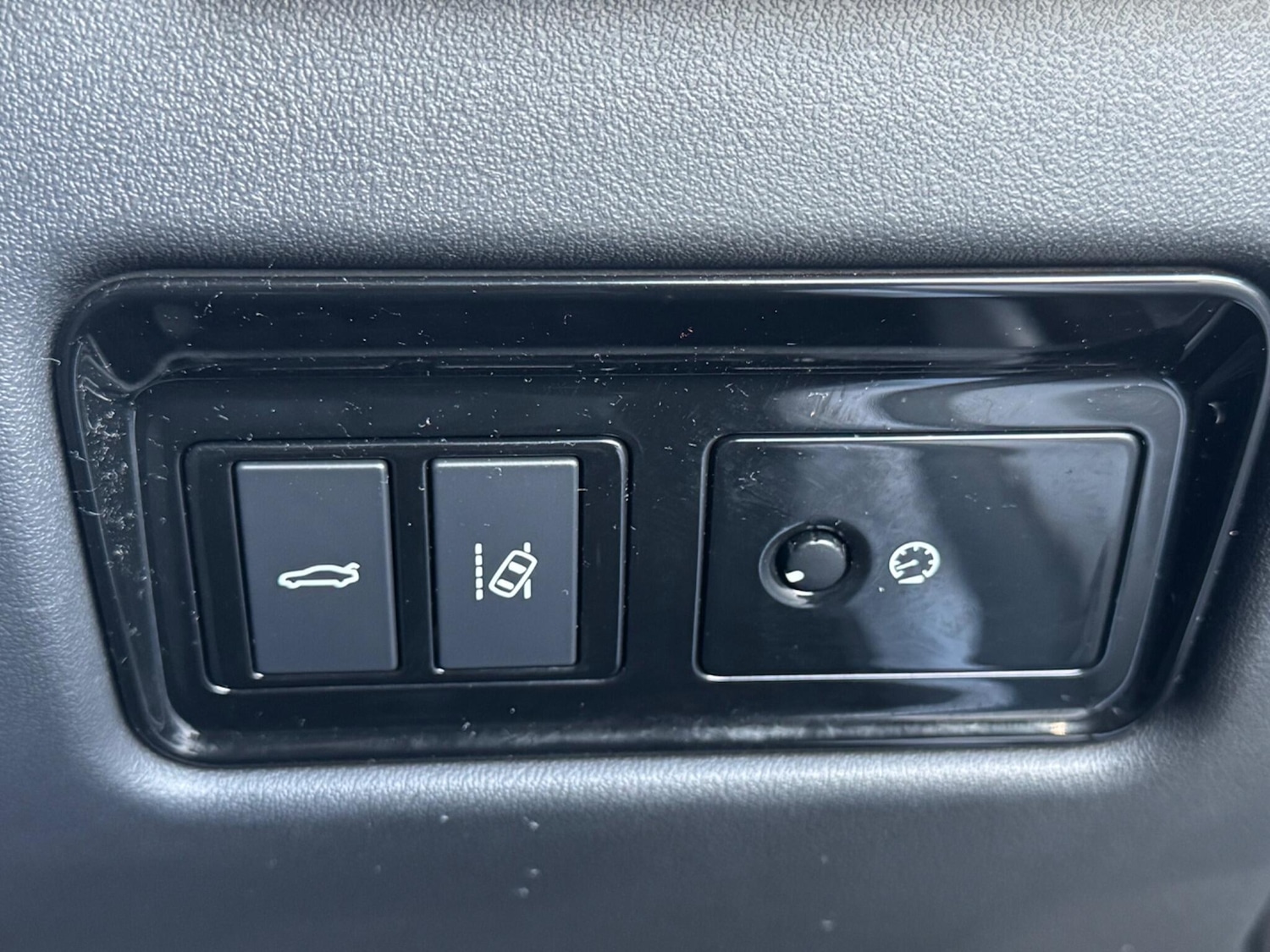 Used Jaguar XE 2017 for sale - 77625599: Photo 22