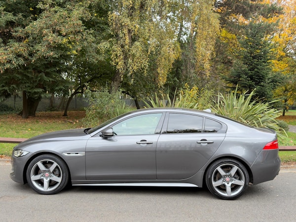 Used Jaguar XE 2016 for sale - 76307600: Photo 2