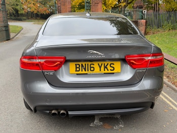 Used Jaguar XE 2016 for sale - 76307600: Photo 4
