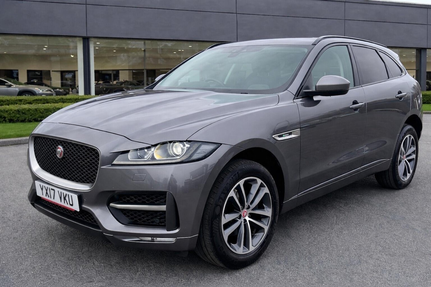 Used Jaguar F-Pace for sale - 78135508: Photo 1