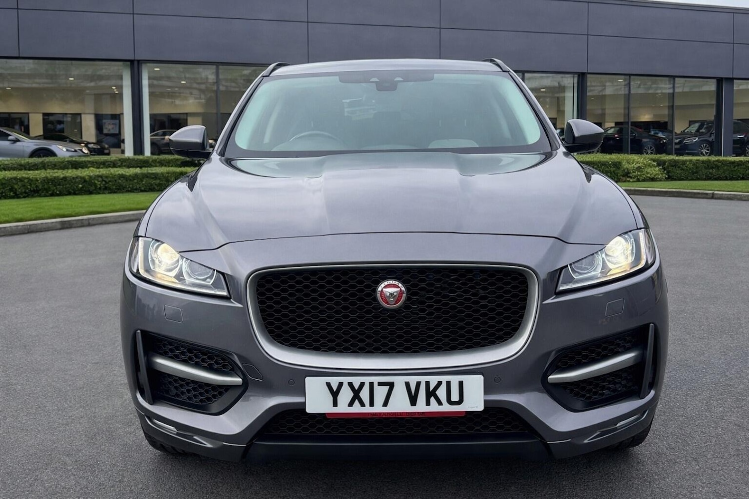 Used Jaguar F-Pace for sale - 78135508: Photo 2