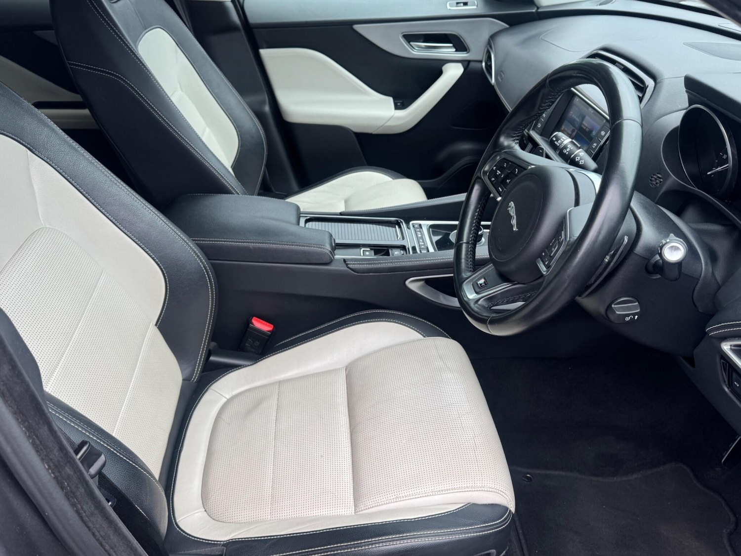 Used Jaguar F-Pace for sale - 78135508: Photo 9