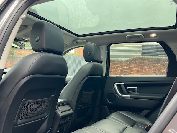 Used Land Rover Discovery Sport 2016 for sale - 76283073: Photo 15