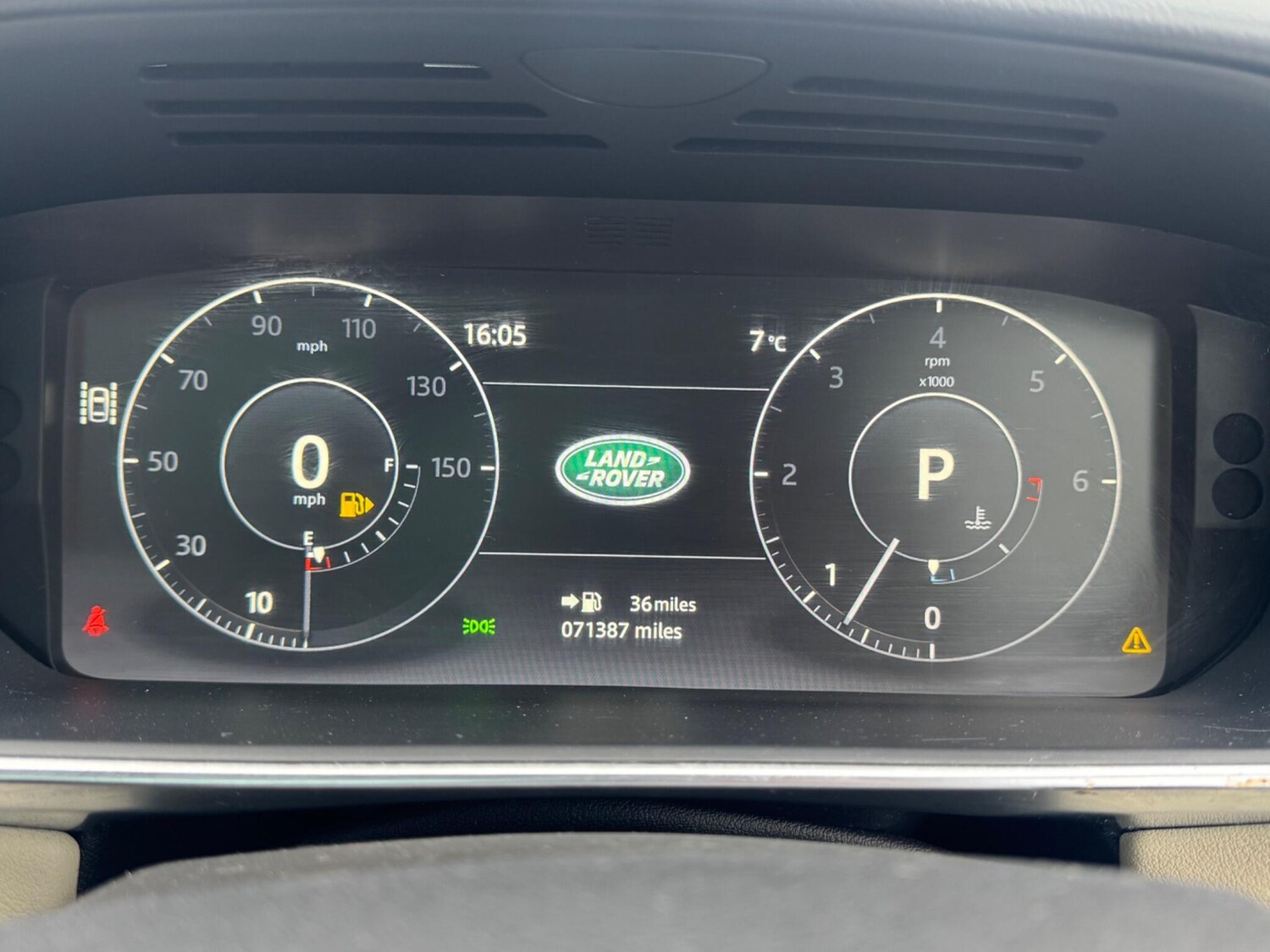 Used Land Rover Range Rover Sport 2017 for sale - 77909105: Photo 11