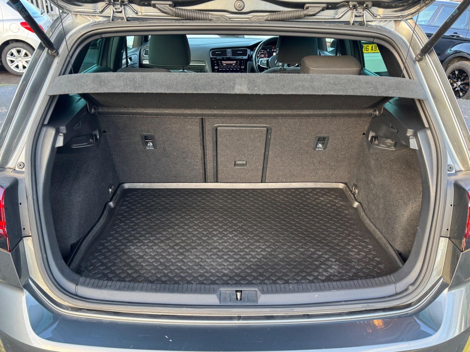 Used Volkswagen Golf 2019 for sale - 77131375: Photo 21