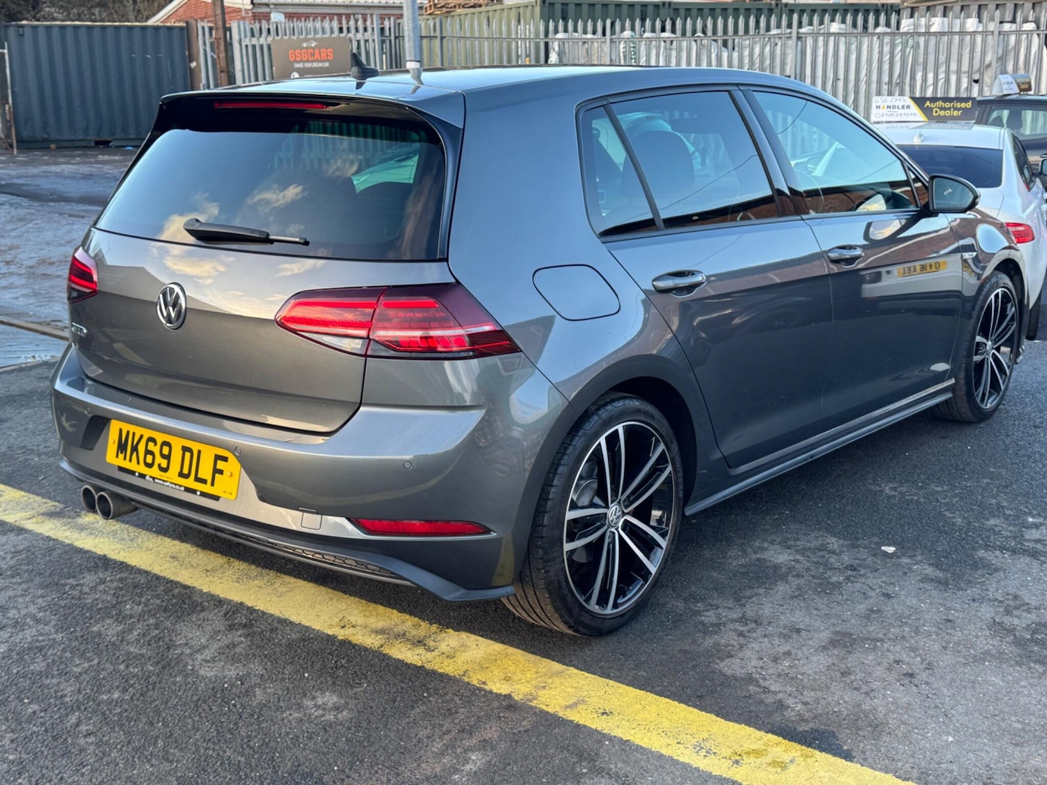 Used Volkswagen Golf 2019 for sale - 77131375: Photo 6
