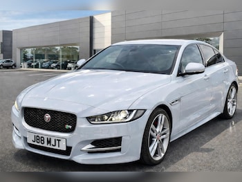 Used Jaguar XE 2016 for sale - 77484330: Photo