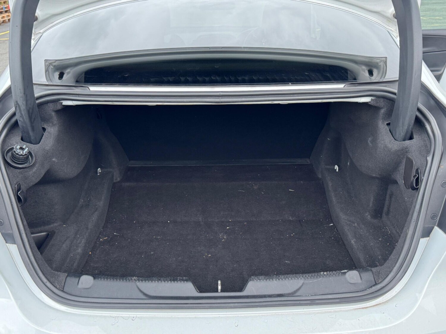 Used Jaguar XE 2016 for sale - 77484330: Photo 25