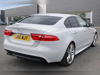 Used Jaguar XE 2016 for sale - 77484330: Photo