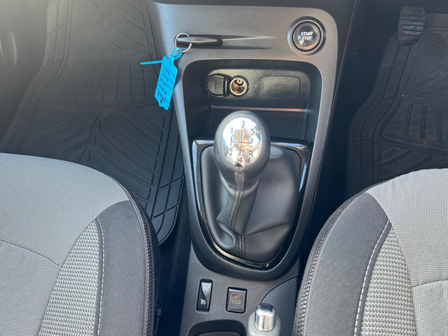 Used Renault Captur for sale - 77823631: Photo 16