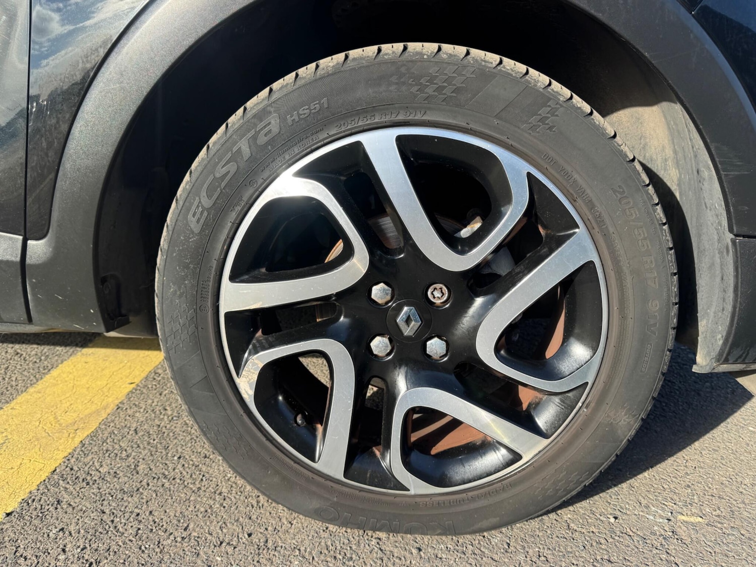 Used Renault Captur for sale - 77823631: Photo 24