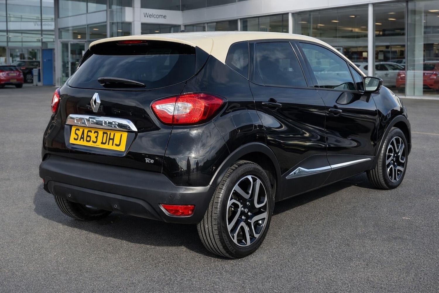 Used Renault Captur for sale - 77823631: Photo 6