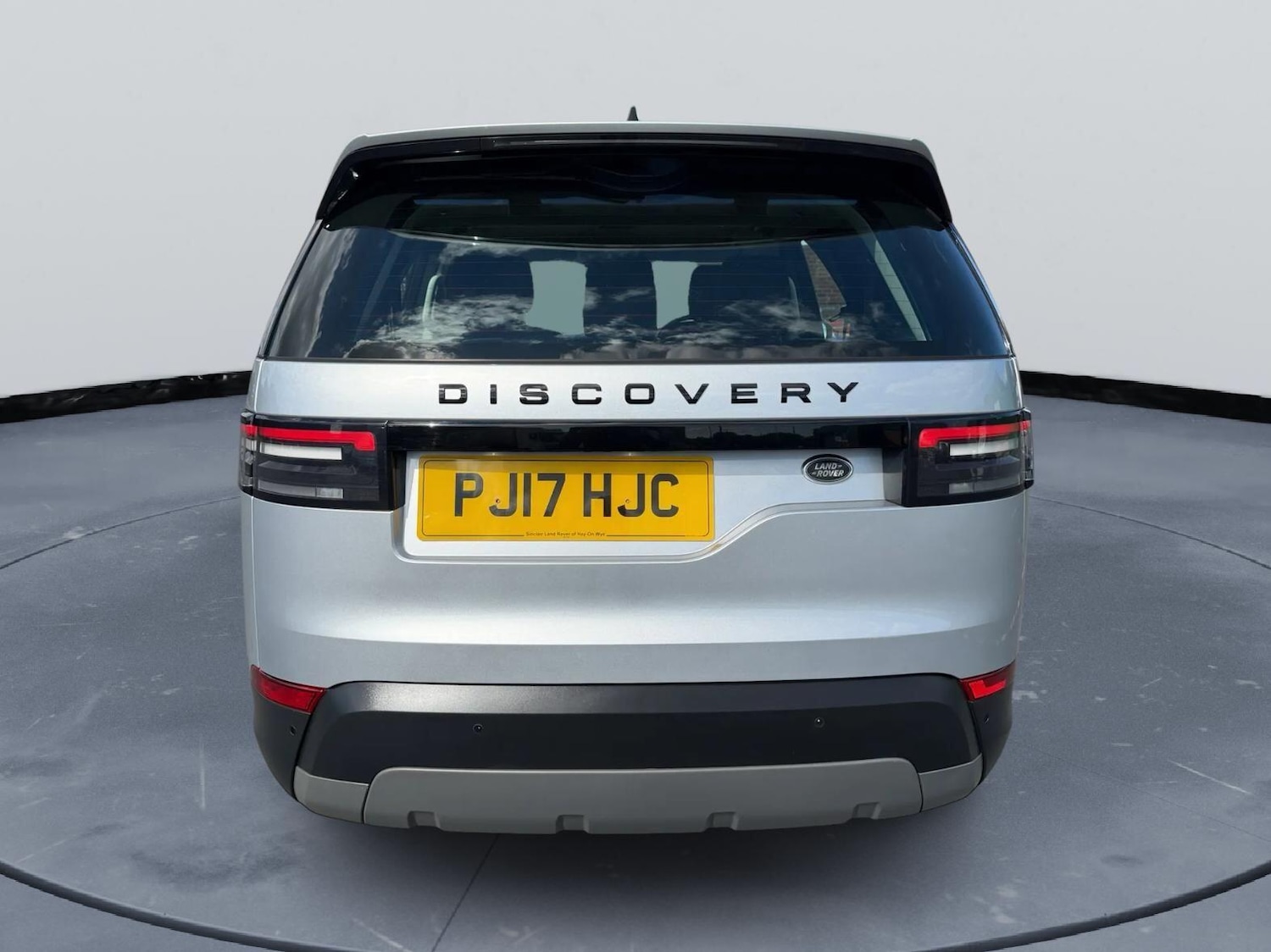 Used Land Rover Discovery 2017 for sale - 76832928: Photo 5