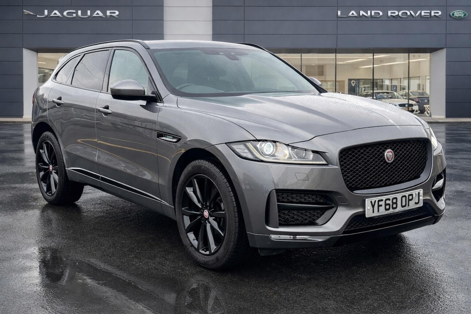 Used Jaguar F-Pace 2018 for sale - 77400736: Photo 3