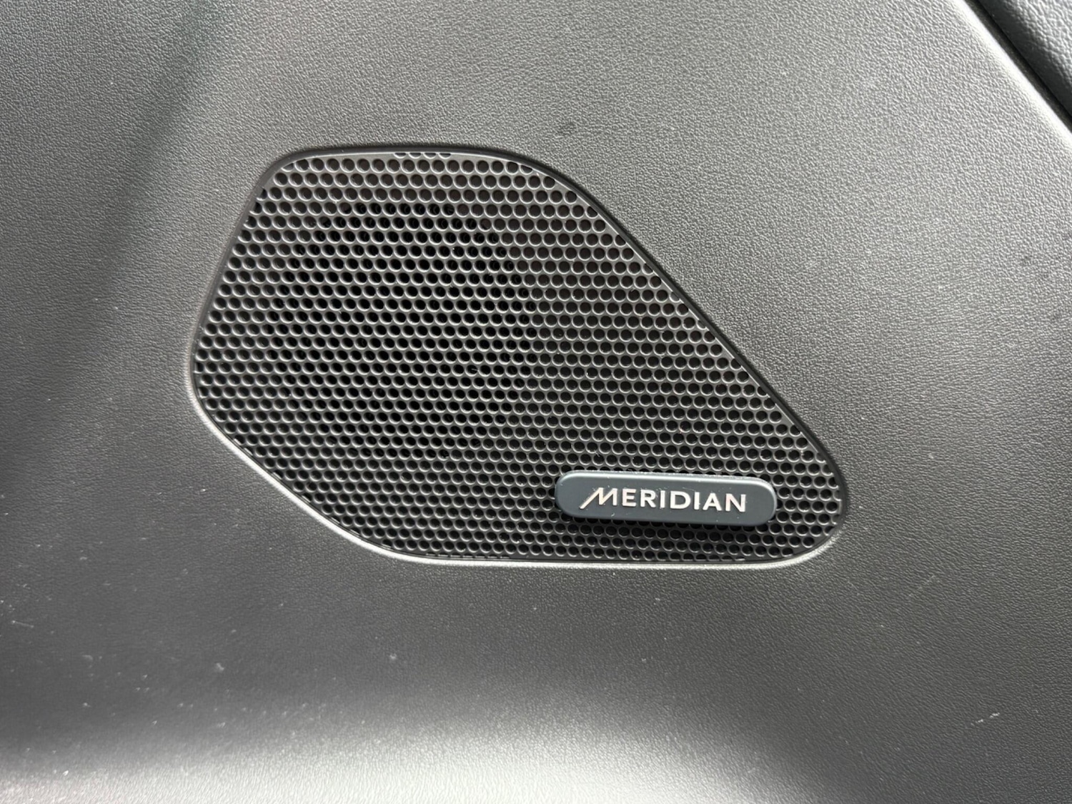 Used Jaguar F-Pace 2017 for sale - 77737680: Photo 25