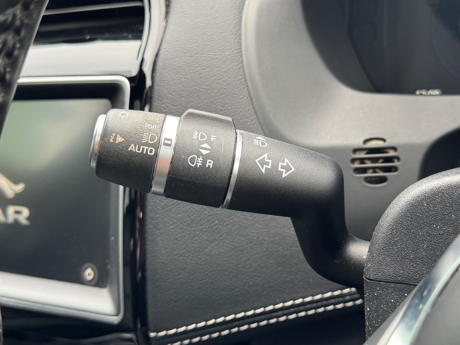 Used Jaguar F-Pace 2017 for sale - 77737680: Photo 27