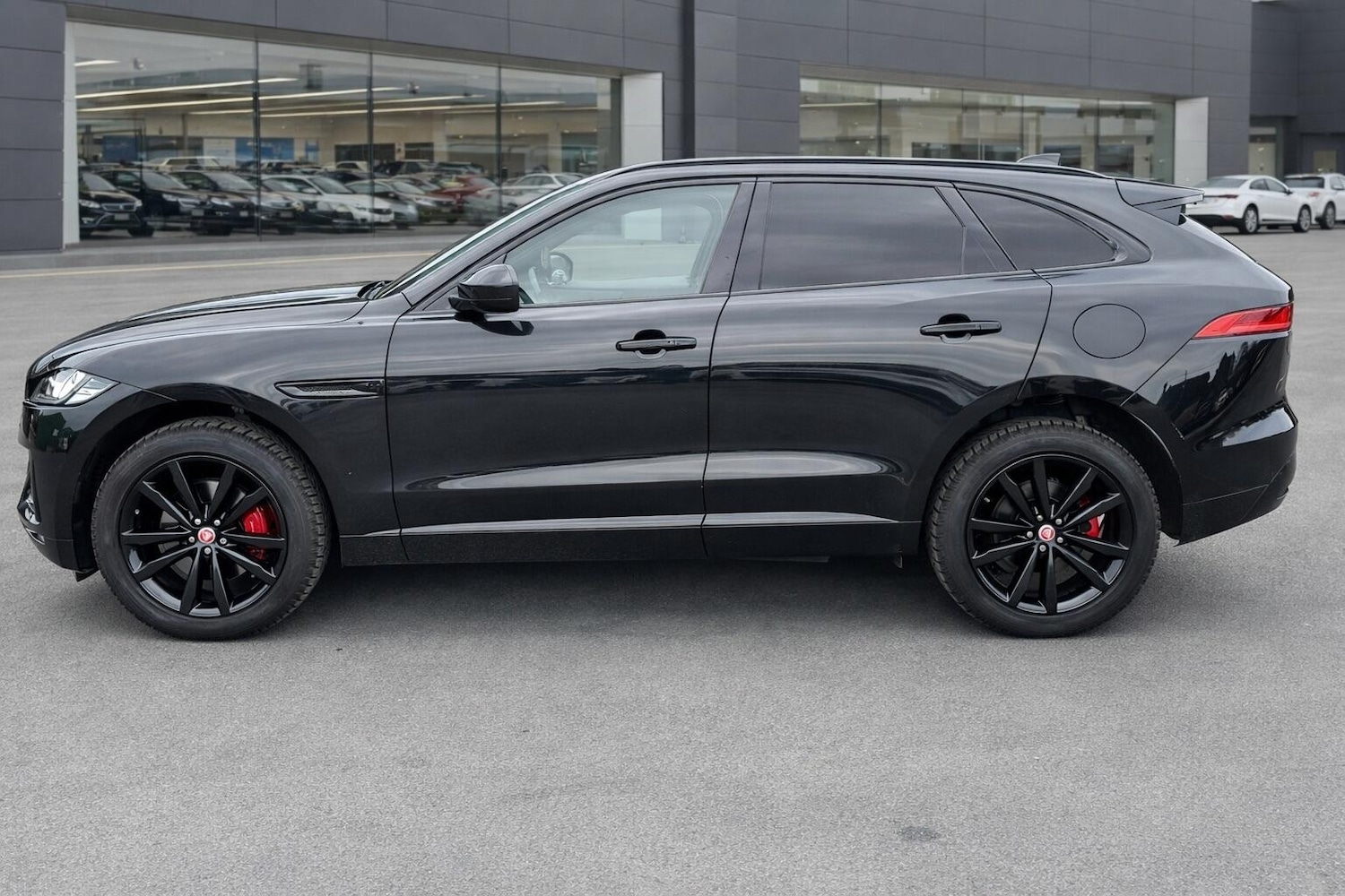 Used Jaguar F-Pace 2017 for sale - 77737680: Photo 7