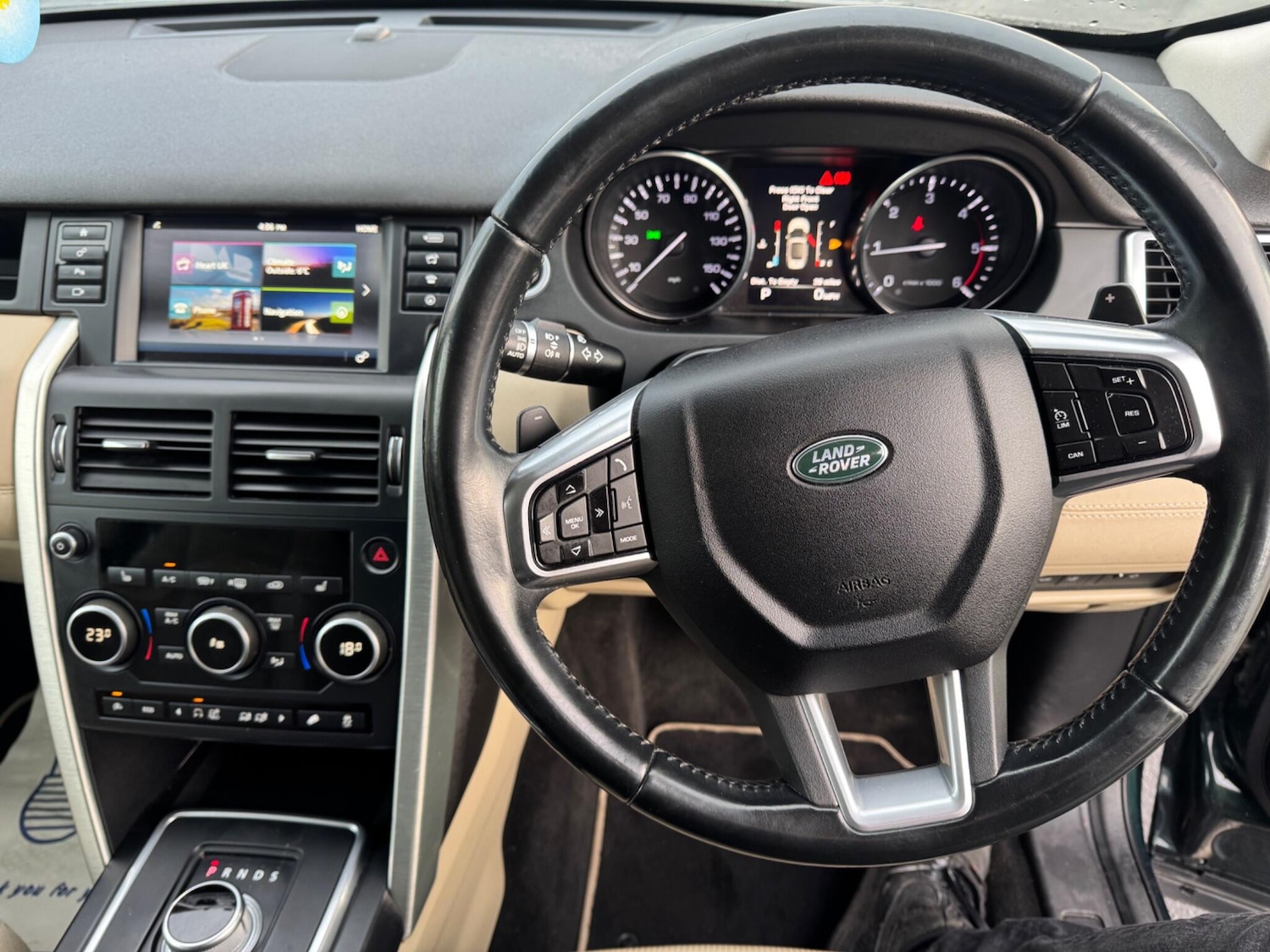 Used Land Rover Discovery Sport 2015 for sale - 77854319: Photo 10