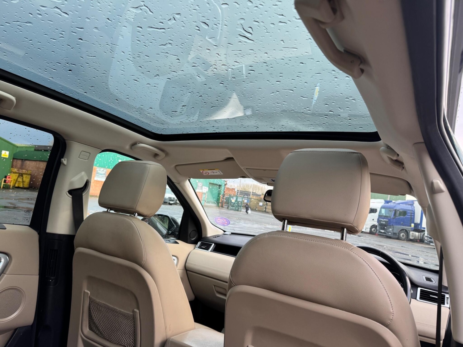 Used Land Rover Discovery Sport 2015 for sale - 77854319: Photo 15