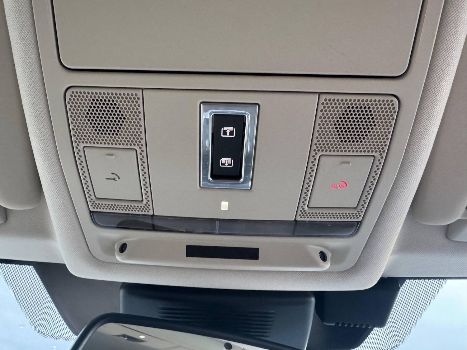 Used Land Rover Discovery Sport 2015 for sale - 77854319: Photo 26