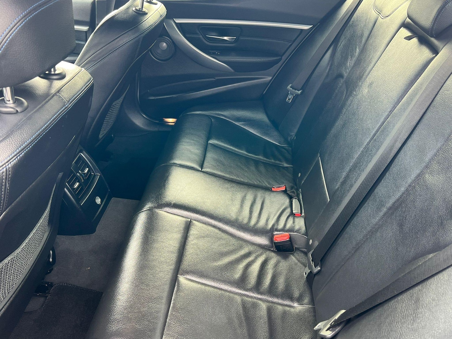 Used BMW 3 Series 2018 for sale - 76349329: Photo 14