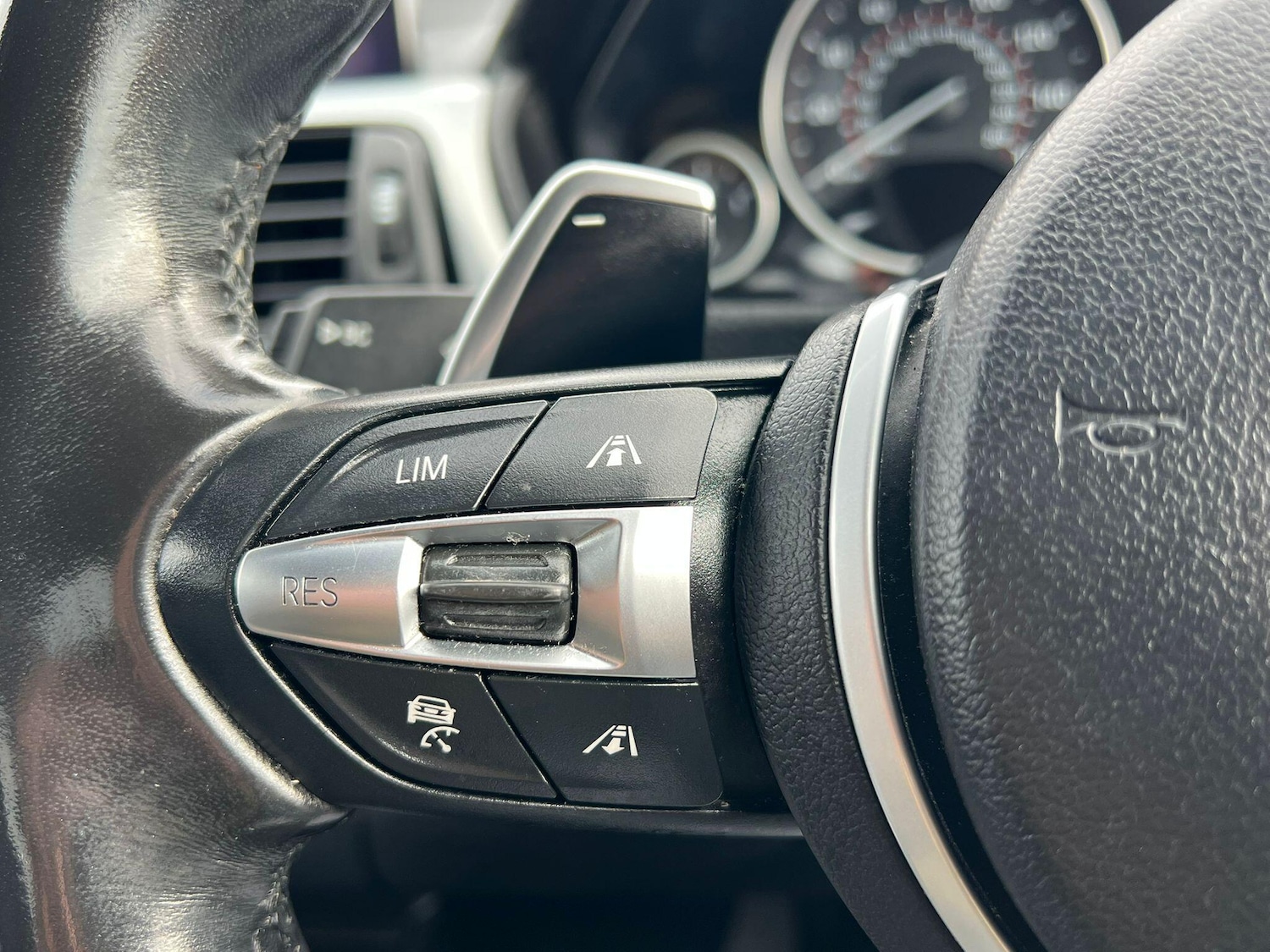 Used BMW 3 Series 2018 for sale - 76349329: Photo 20