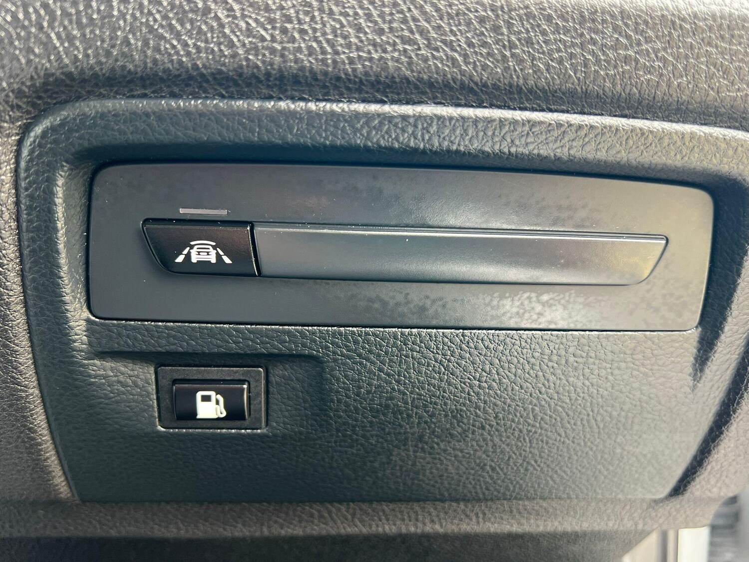 Used BMW 3 Series 2018 for sale - 76349329: Photo 27