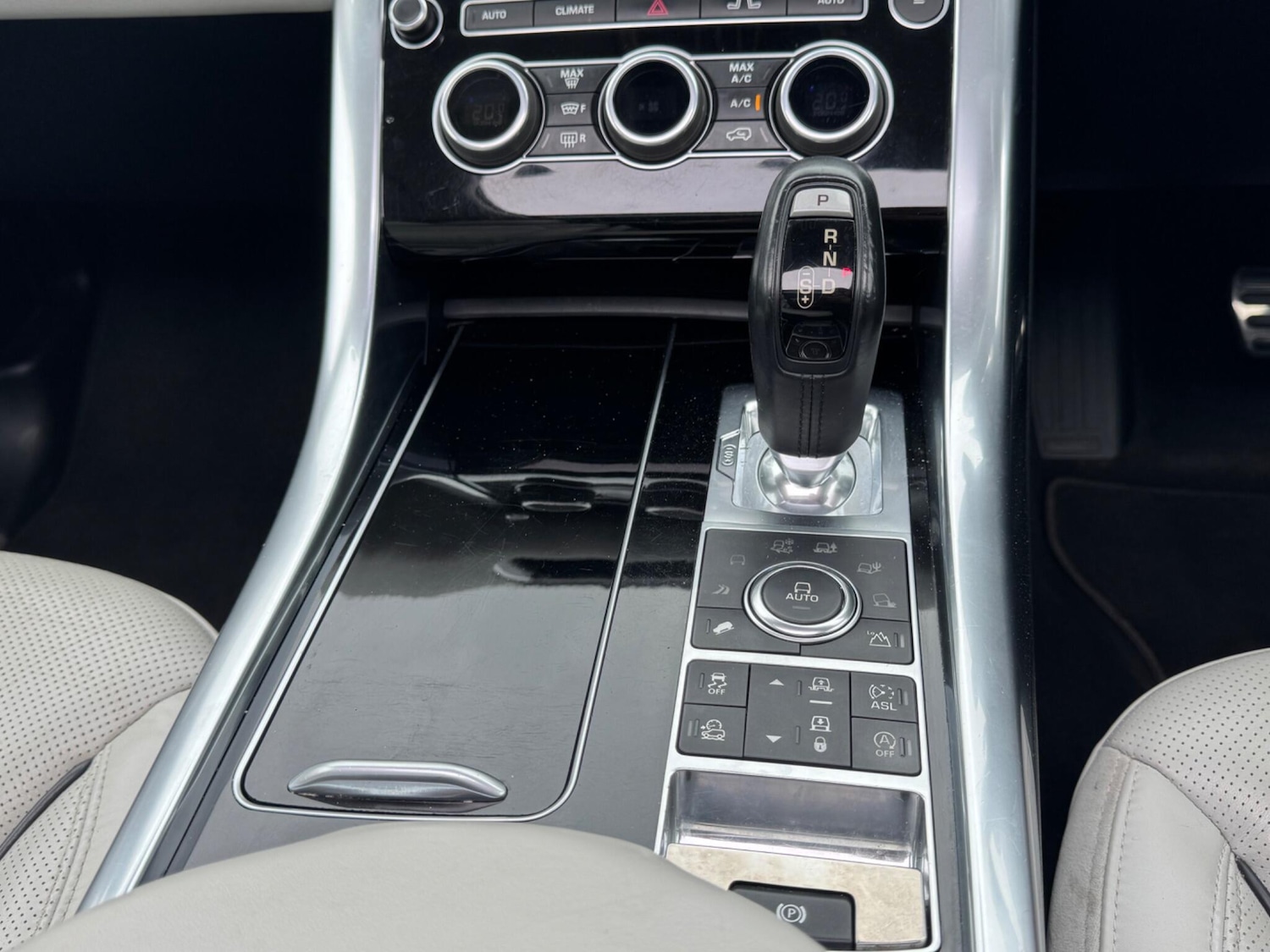 Used Land Rover Range Rover Sport 2016 for sale - 77709627: Photo 18