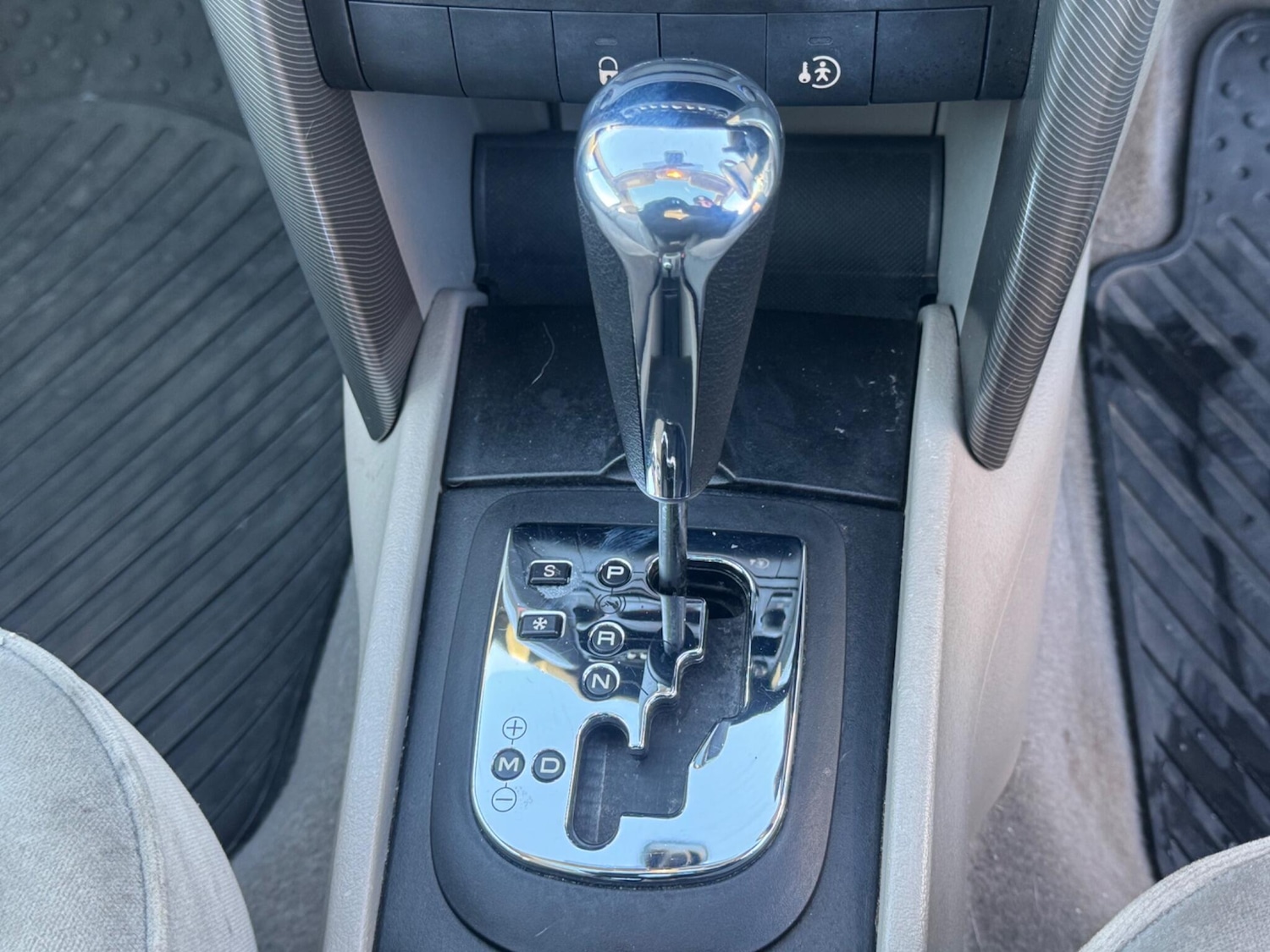 Used Peugeot 207 2007 for sale - 77098117: Photo 12