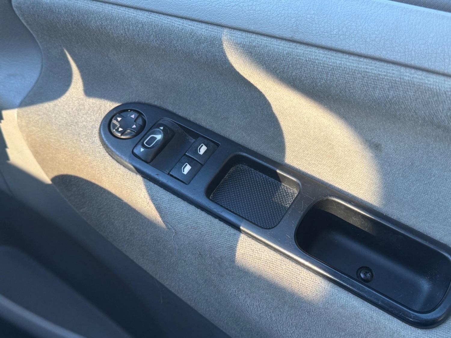 Used Peugeot 207 2007 for sale - 77098117: Photo 18