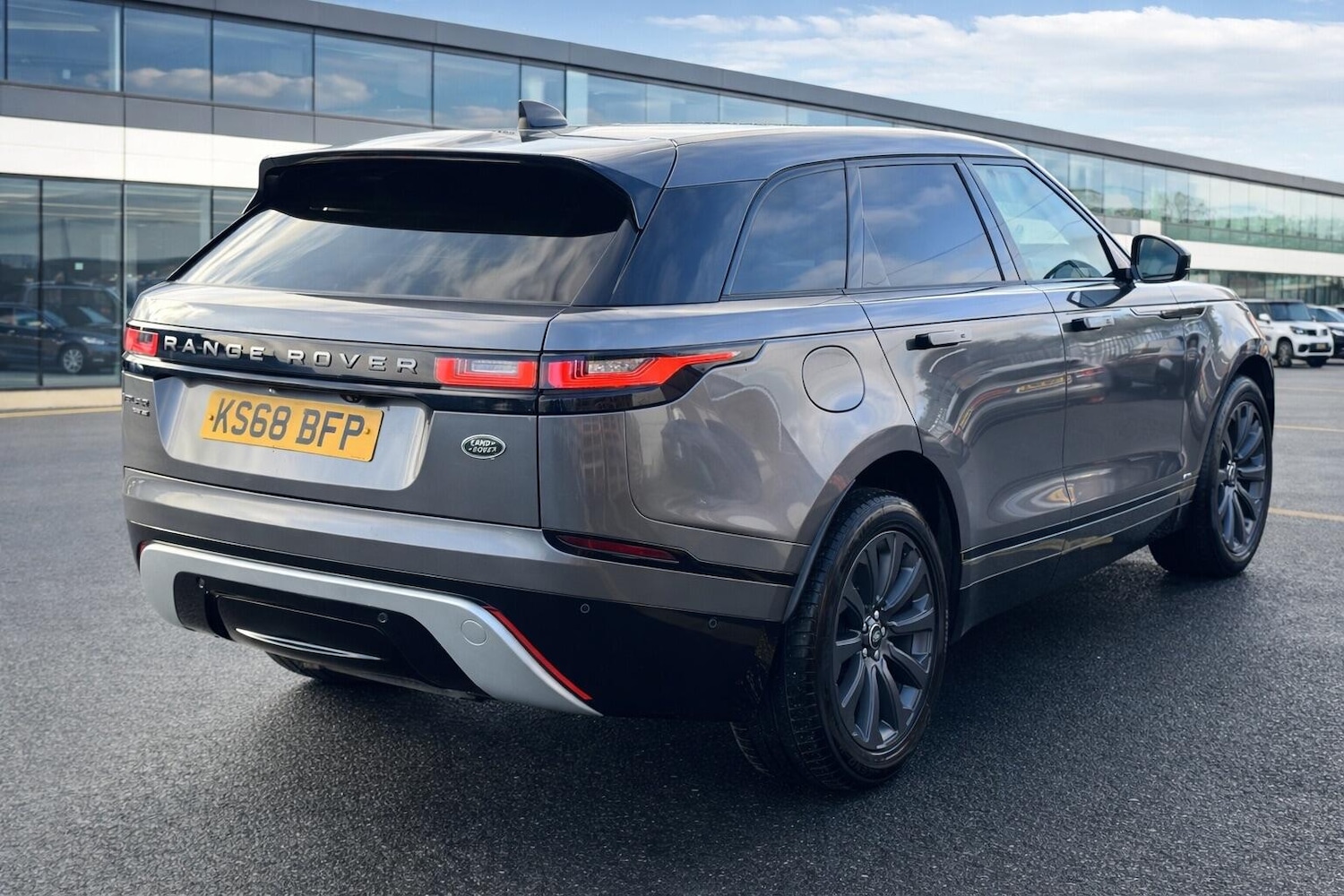 Used Land Rover Range Rover Velar for sale - 77440868: Photo 4