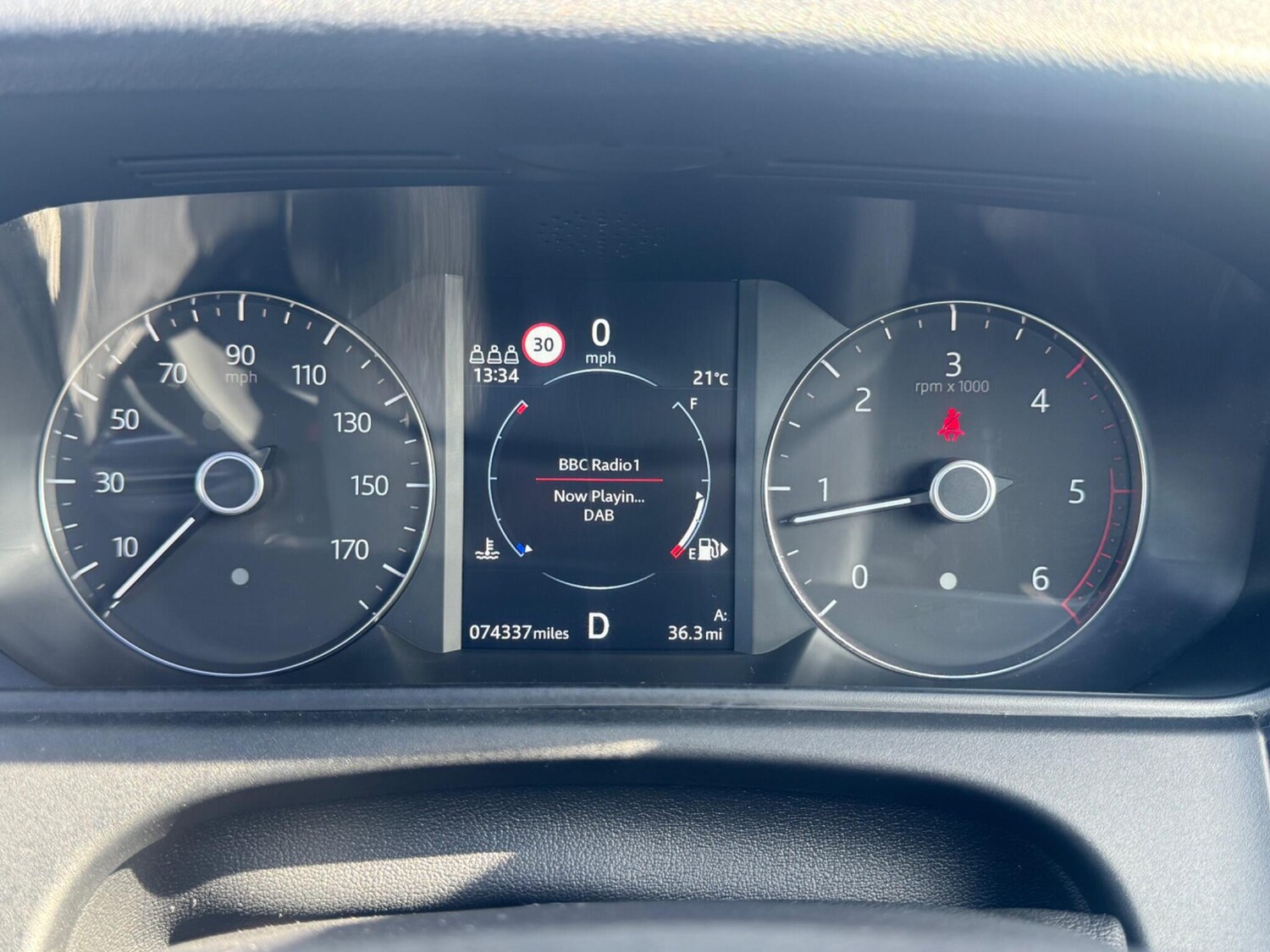 Used Land Rover Range Rover Velar 2018 for sale - 78157278: Photo 16