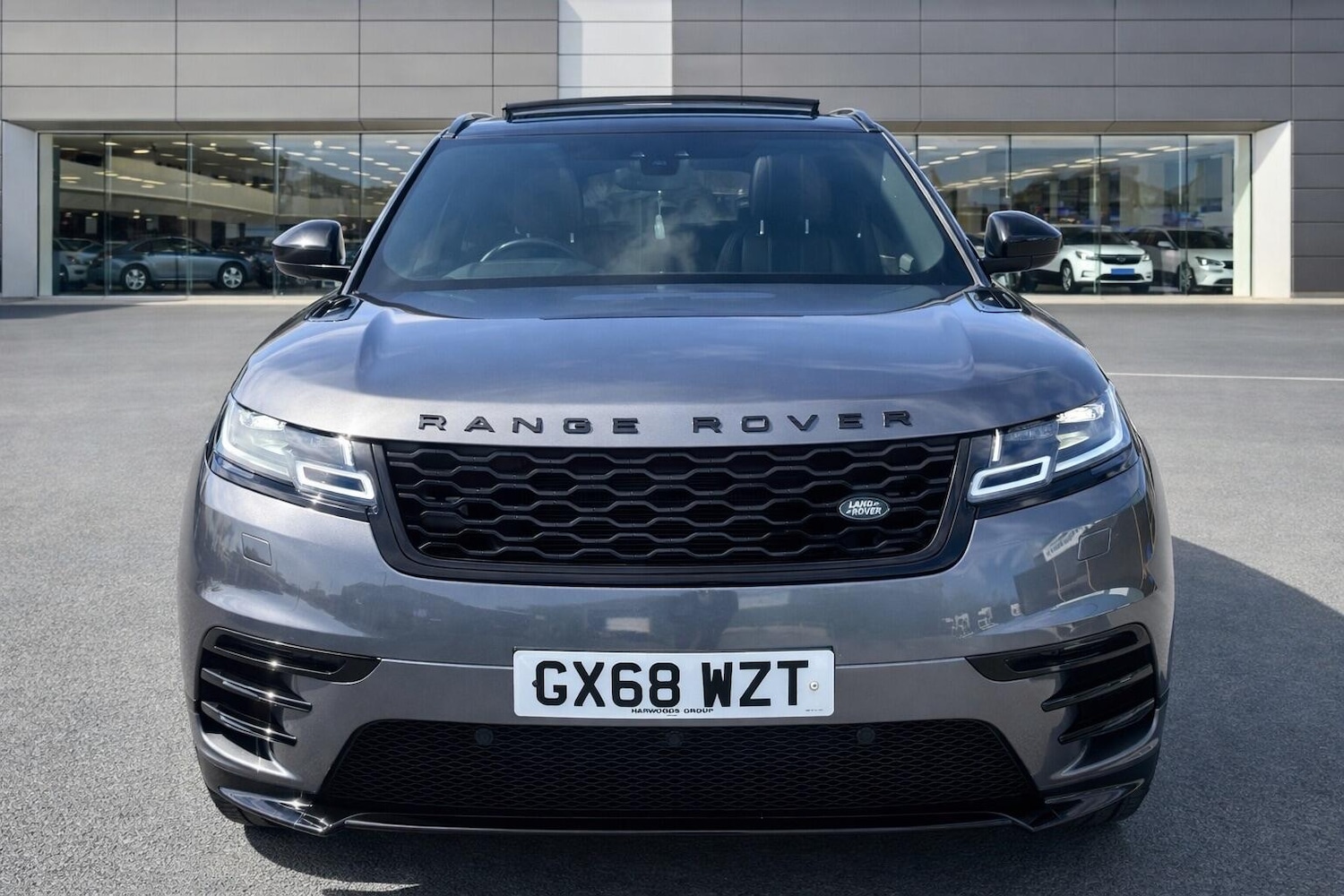 Used Land Rover Range Rover Velar 2018 for sale - 78157278: Photo 2