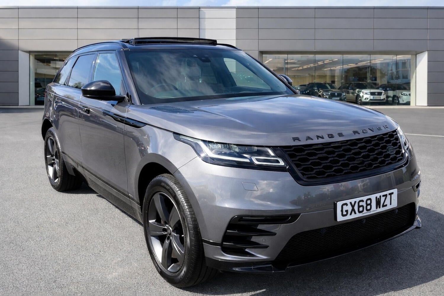 Used Land Rover Range Rover Velar 2018 for sale - 78157278: Photo 3