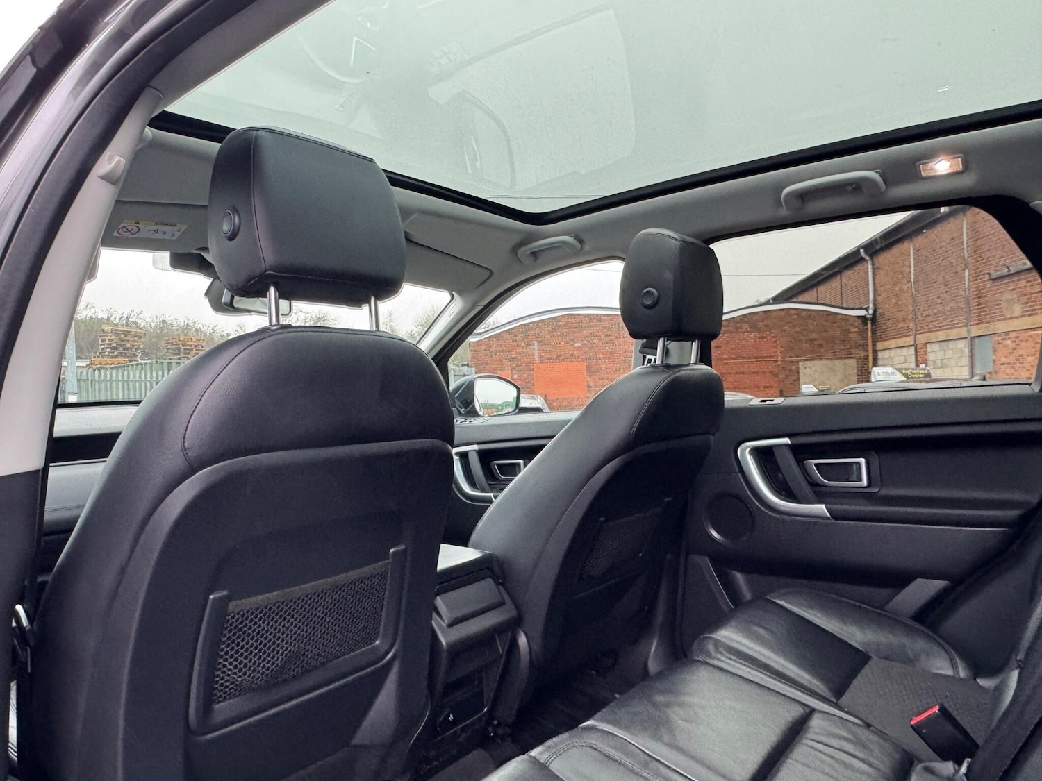 Used Land Rover Discovery Sport 2016 for sale - 77441028: Photo 16