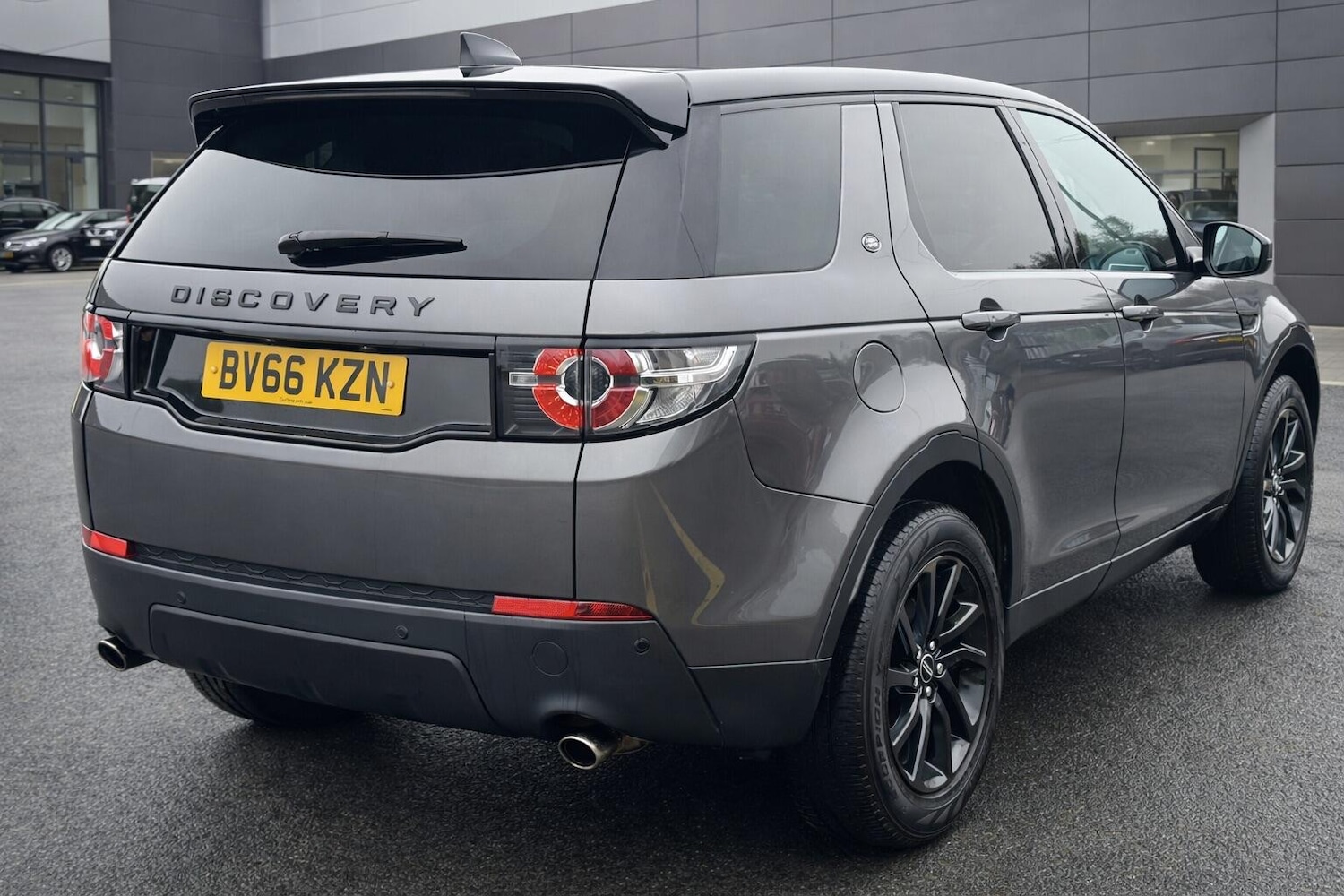 Used Land Rover Discovery Sport 2016 for sale - 77441028: Photo 4