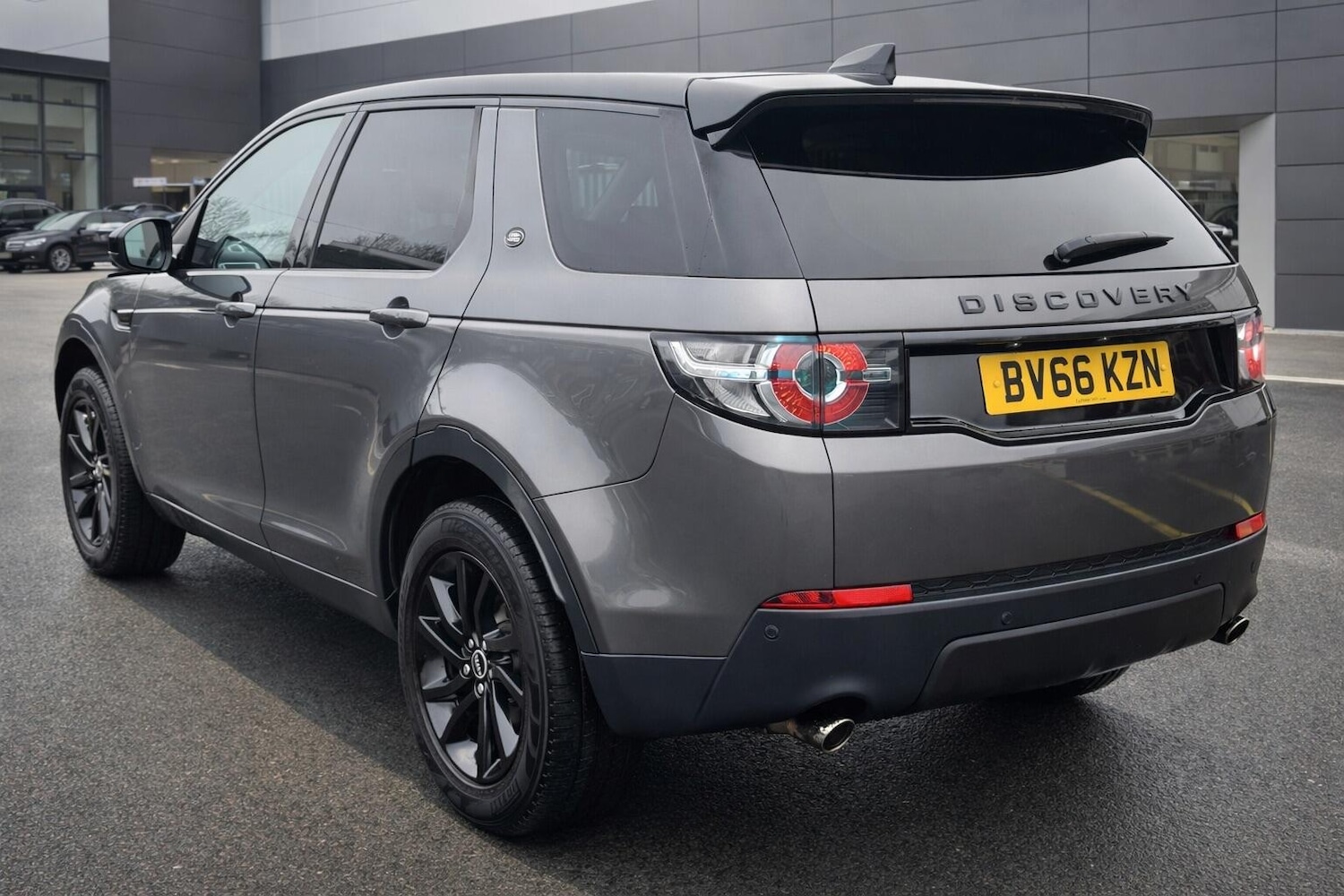 Used Land Rover Discovery Sport 2016 for sale - 77441028: Photo 6