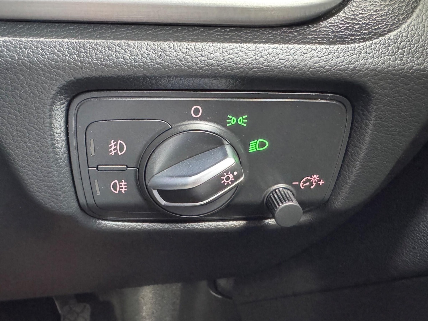 Used Audi A3 2015 for sale - 76913175: Photo 24