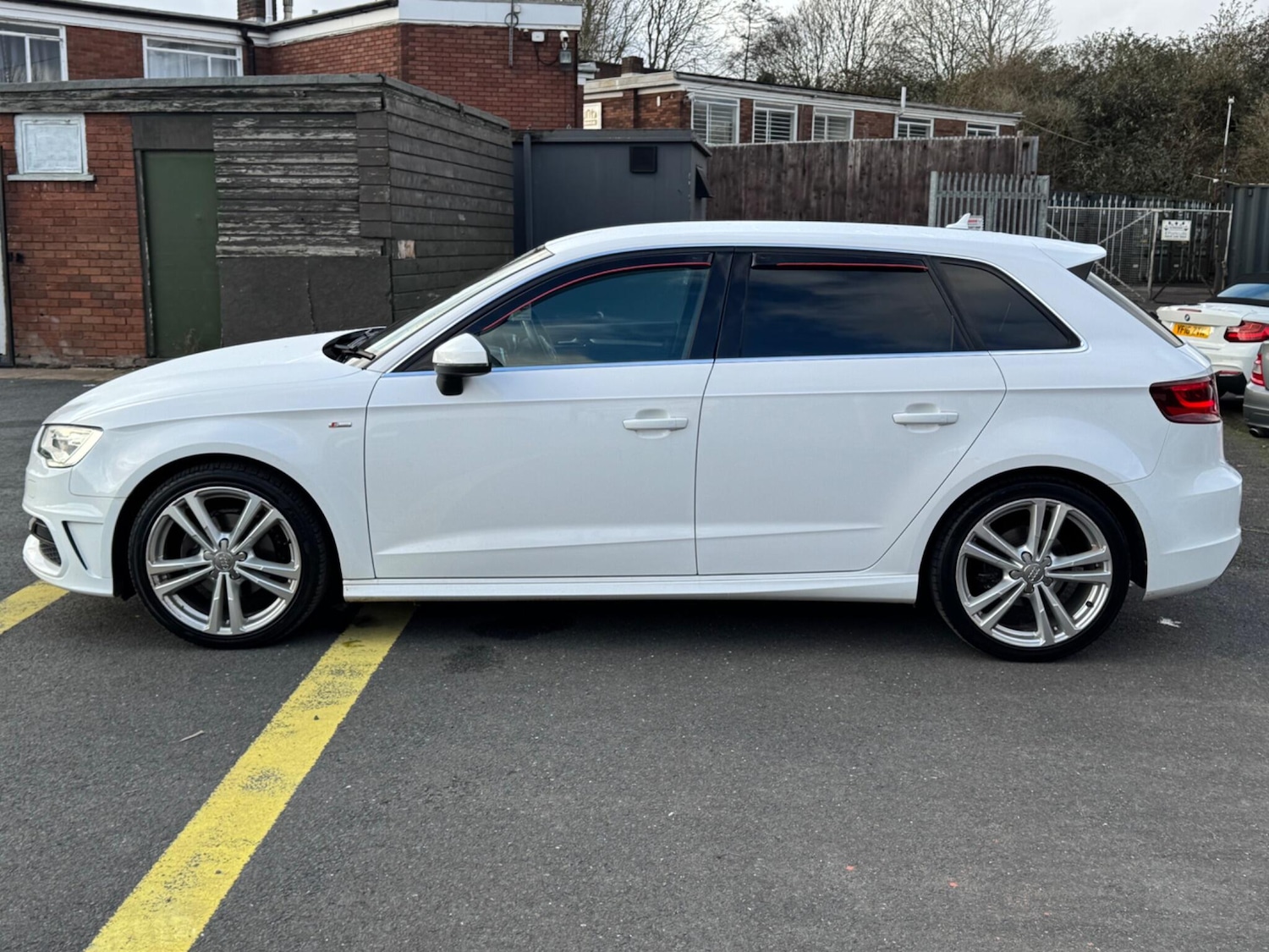 Used Audi A3 2015 for sale - 76913175: Photo 8