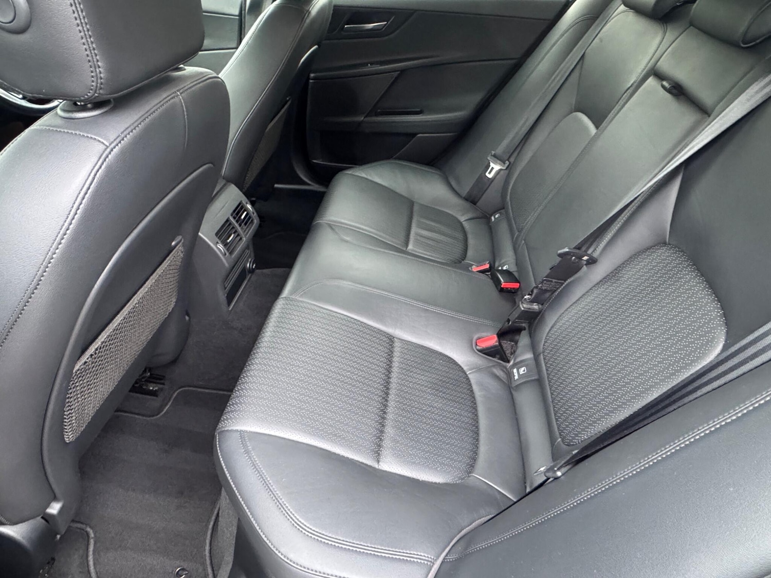 Used Jaguar XE 2015 for sale - 77839025: Photo 13